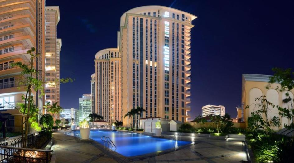 Venice Luxury Residences ตากิก ภายนอก รูปภาพ